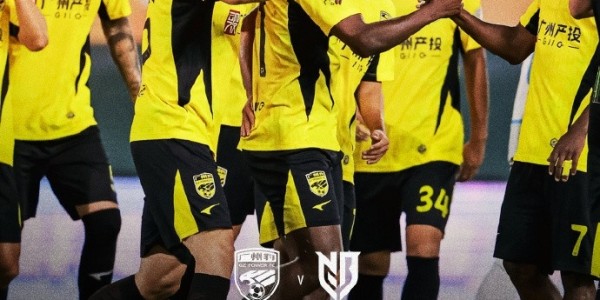 F1直播-足球报：广州豹首轮上座人数9200多人创纪录 杨浩眉角缝了35针