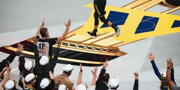 注册入口-三分之神直面天命 汤普森，你后悔离开了吗？